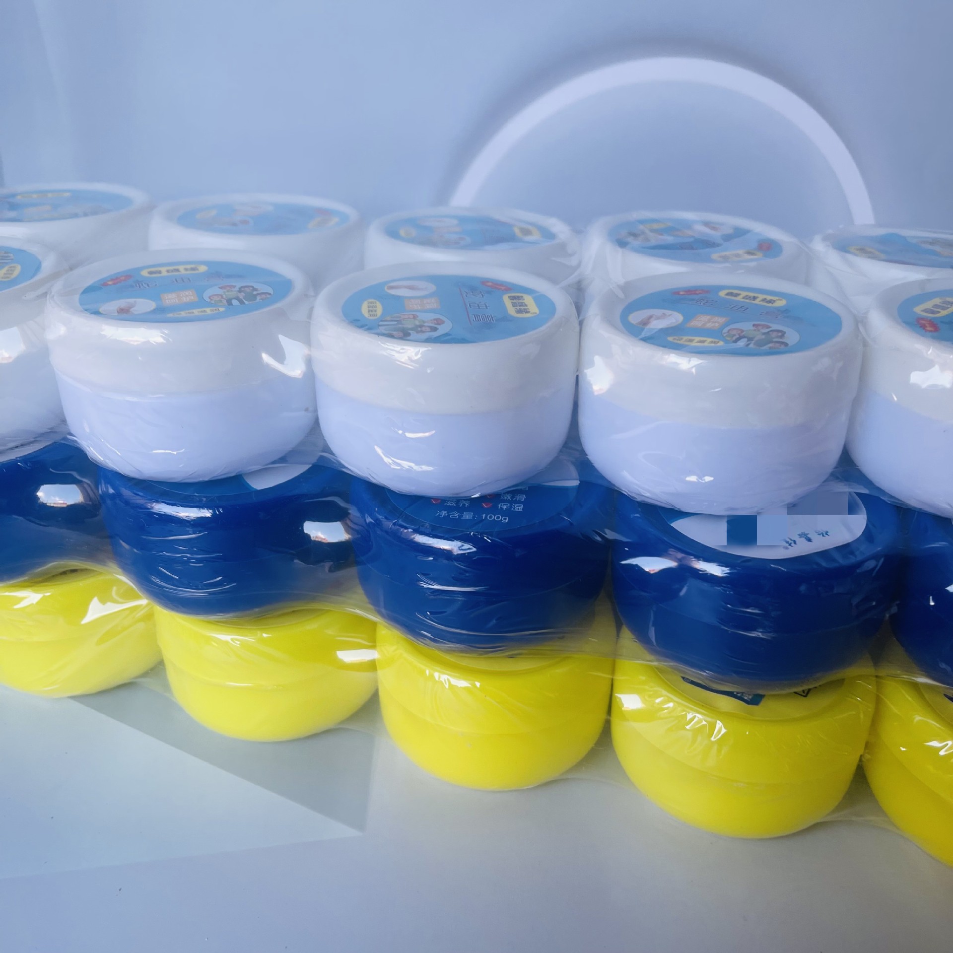 Boxed Hand Cream Moisturizing Hand Cream Daily Household Hand Outdoor Moisturizing Cream 1 Yuan 2 Yuan Supply Wholesale