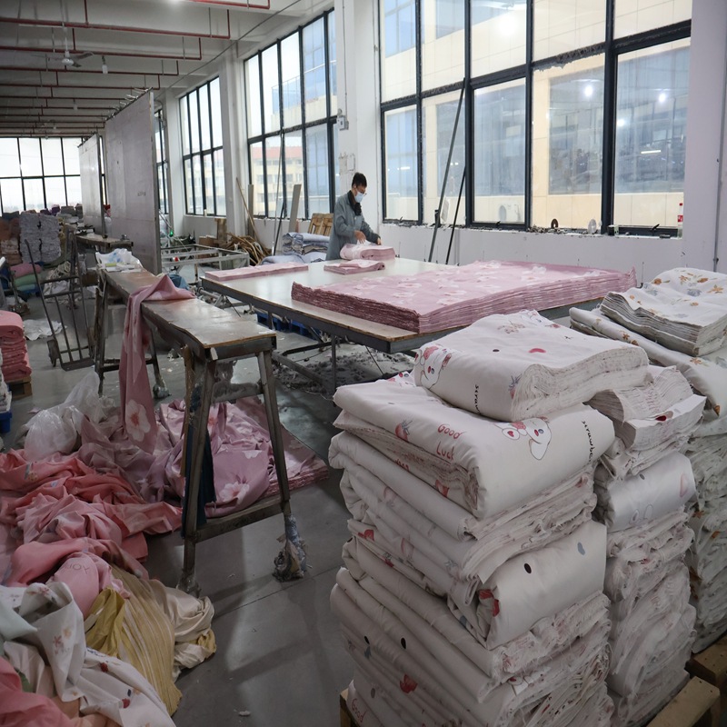 Four-Piece Set of Class a Maternal and Infant Grade Pastoral Style Cartoon Student Dormitory Bed Bed Sheetss and Quilt Covers for Drop Shipping