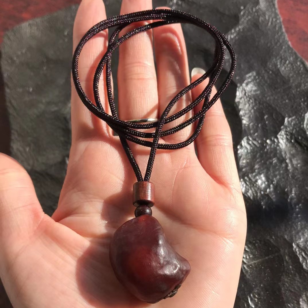 Live supply manufacturers wholesale natural Alashan Gobi raw stone rope agate necklace