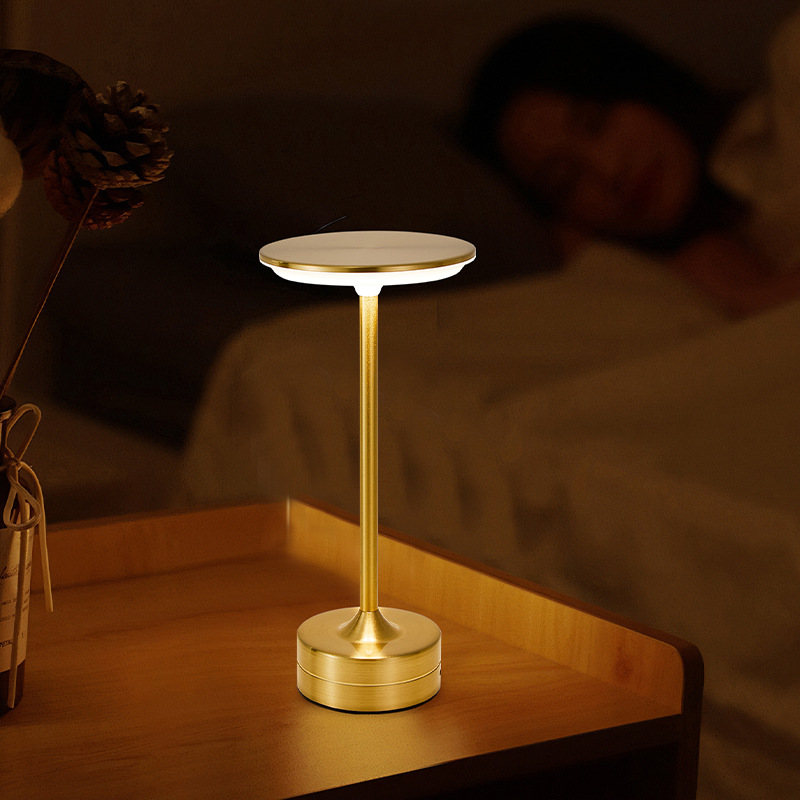Cross-border new high foot light bar clean bar cafe atmosphere light USB charging table lamp mushroom lamp flying saucer table lamp