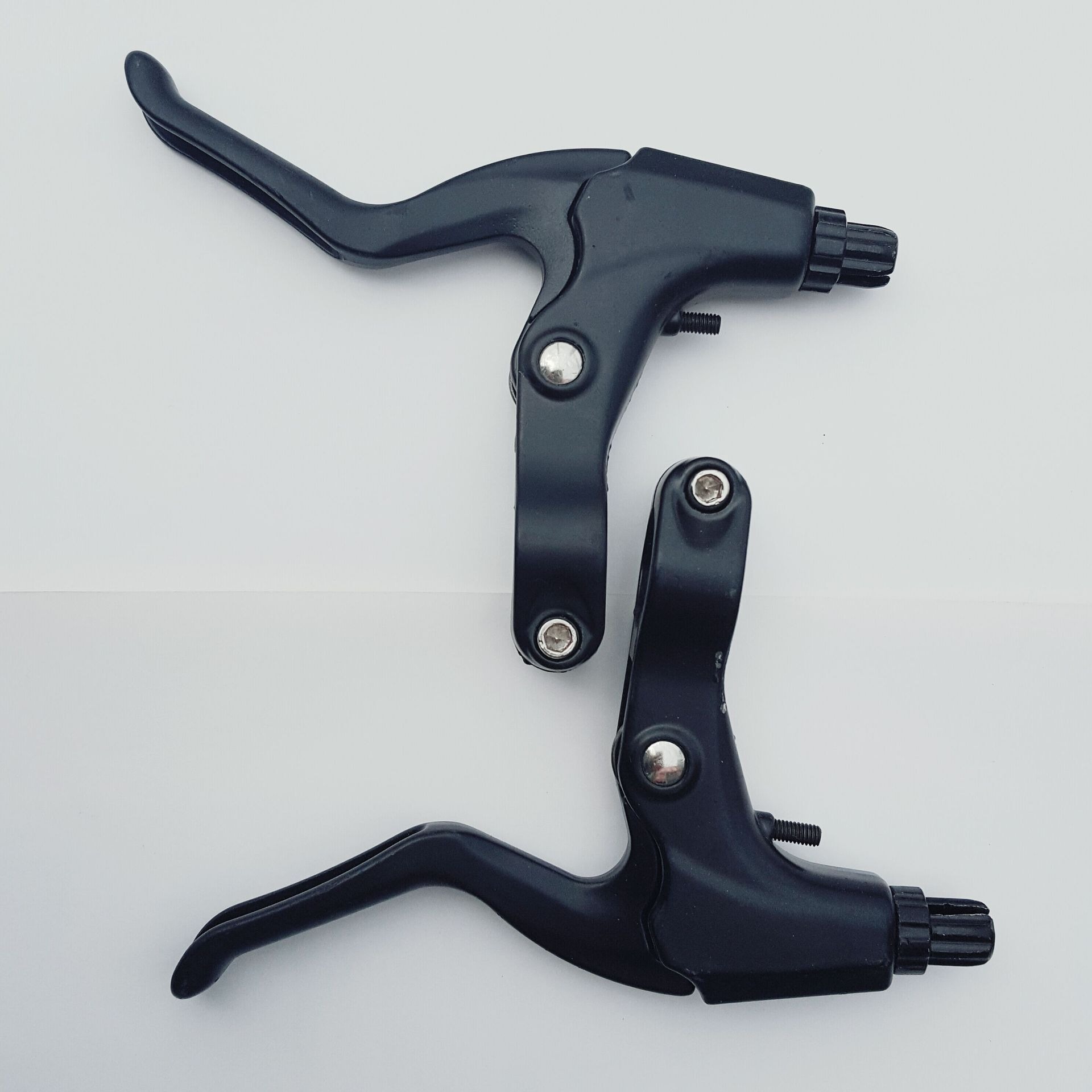 Genuine aluminum alloy mountain bike brake handle aluminum brake handle road dead flying bicycle brake handle white and black