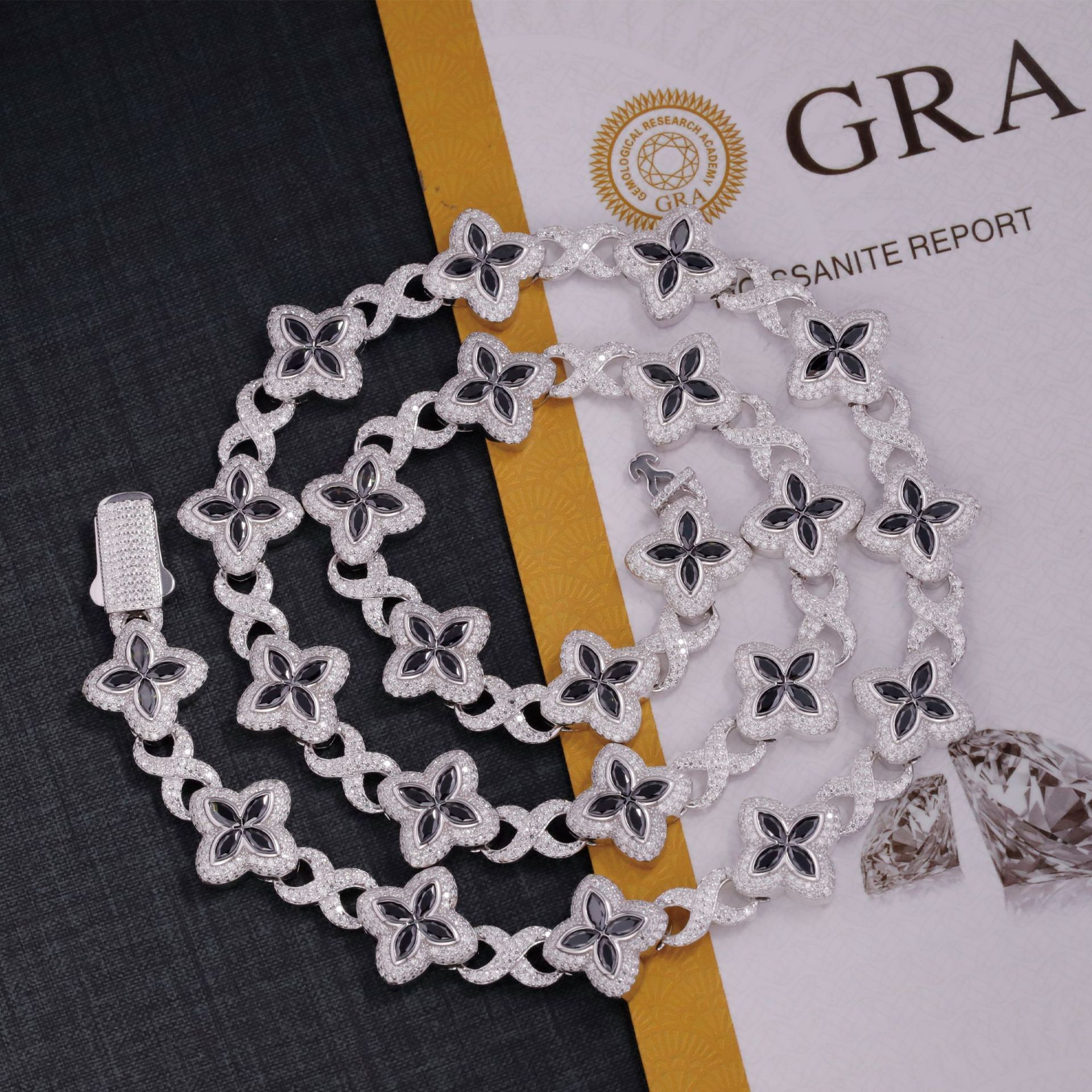 Black Four-Leaf Clover Necklace S925 Silver Inlaid with Moissanite Cross-Border Hot Selling Accessible Luxury Niche Design Necklace for Men and Women