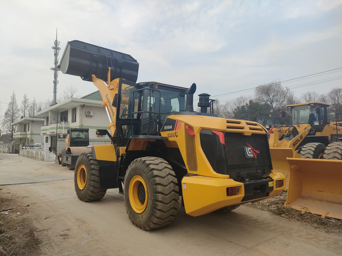 Export-Oriented Used Loader Liugong 856H Pilot Operated Zf Transmission Direct Injection Engine