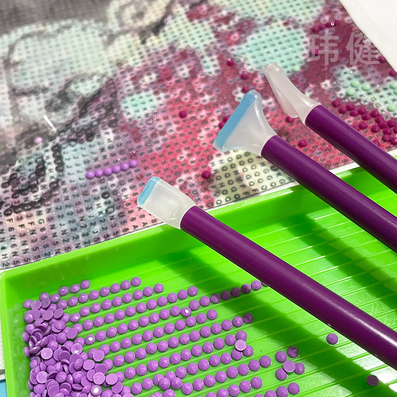 High-Value DIY Diamond Painting Dot Pen Auxiliary Tools Wholesale Clay Models in Purple, Pink, and Blue