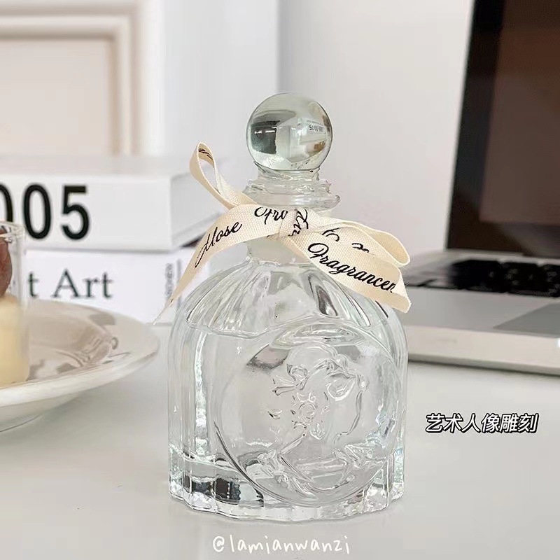 High-End Indoor Aromatherapy Girls' Bedroom Air Freshener Long-Lasting Fragrance Fire-Free Essential Oil Ornaments Ins Style Elegant