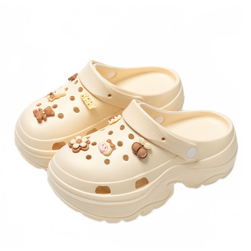 Breathable Croc Shoes Women's Outerwear 2024 Summer Eva Shit-Feeling Thick-Soled Beach Sandals Deodorant Heightening Croc Shoes Slippers