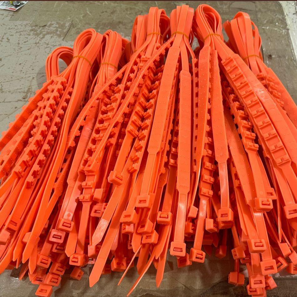 Factory Wholesale Car Tire Chains Winter Anti-Skid Tire Ties Car Outdoor Snow Tire Anti-Skid Chains