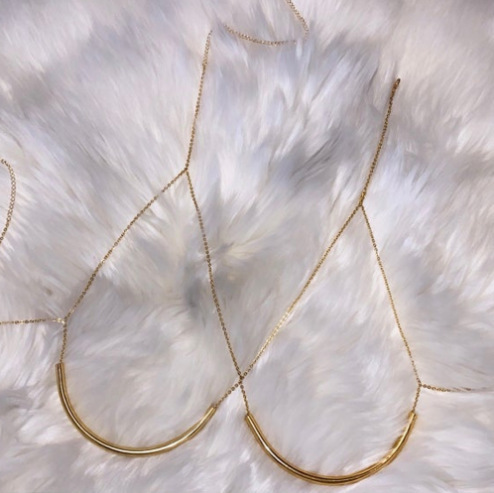 European and American Cross-border New All-match Metal Bracket Fashion Women's Sexy Simple Hot Girl Chest Chain Body Chain Accessories