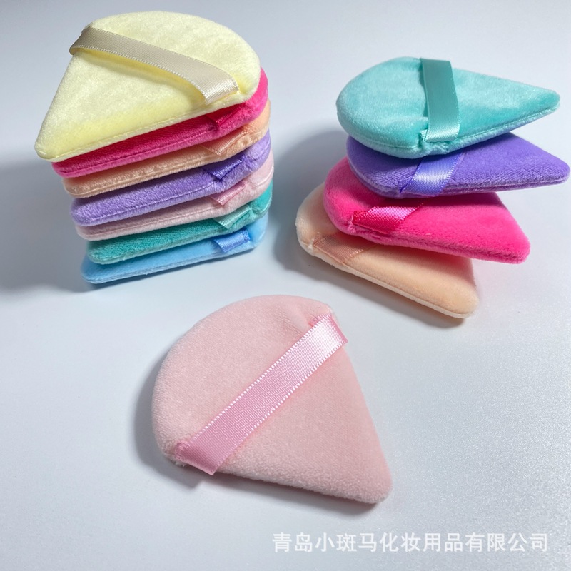 Spot triangular puff fan-shaped short velvet dry puff Crystal velvet triangular puff honey powder powder powder puff manufacturers straight hair