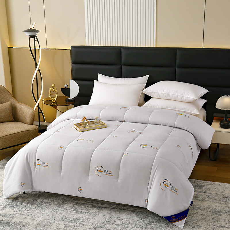 Factory wholesale autumn and winter energy storage warm quilt skin-friendly thickened winter quilt spring and autumn quilt double 200*230/6 Jin