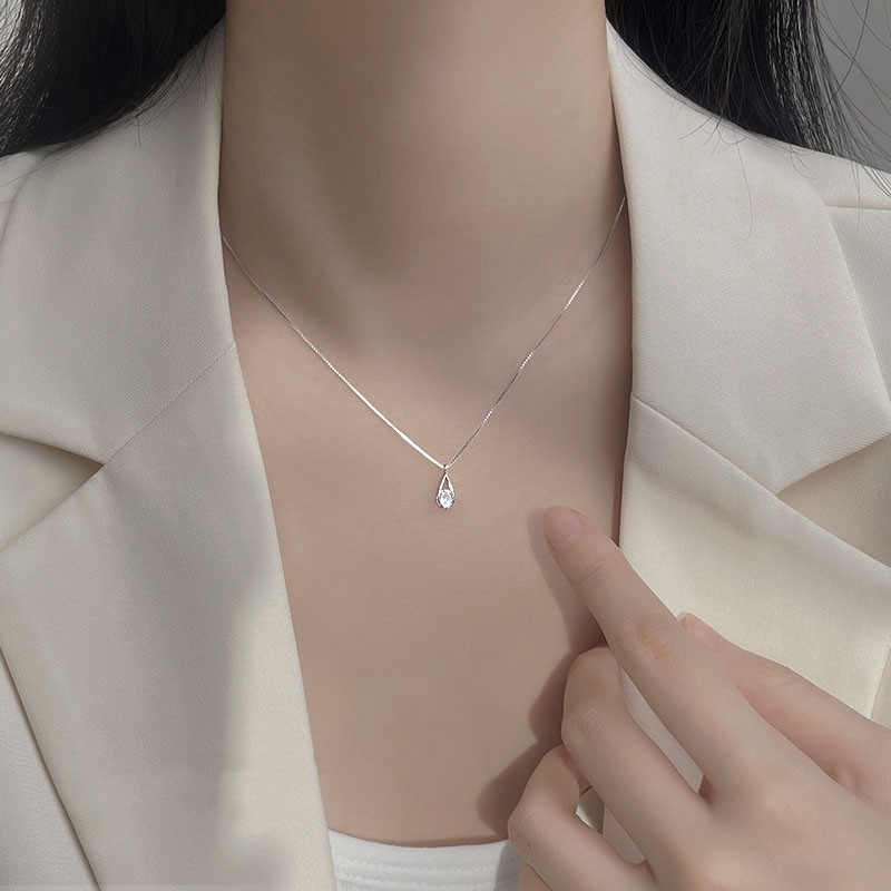 Zircon Water Drop Necklace Women's Summer Light Luxury Niche Design Geometric Clavicle Chain Titanium Steel 2025 New Style Trendy