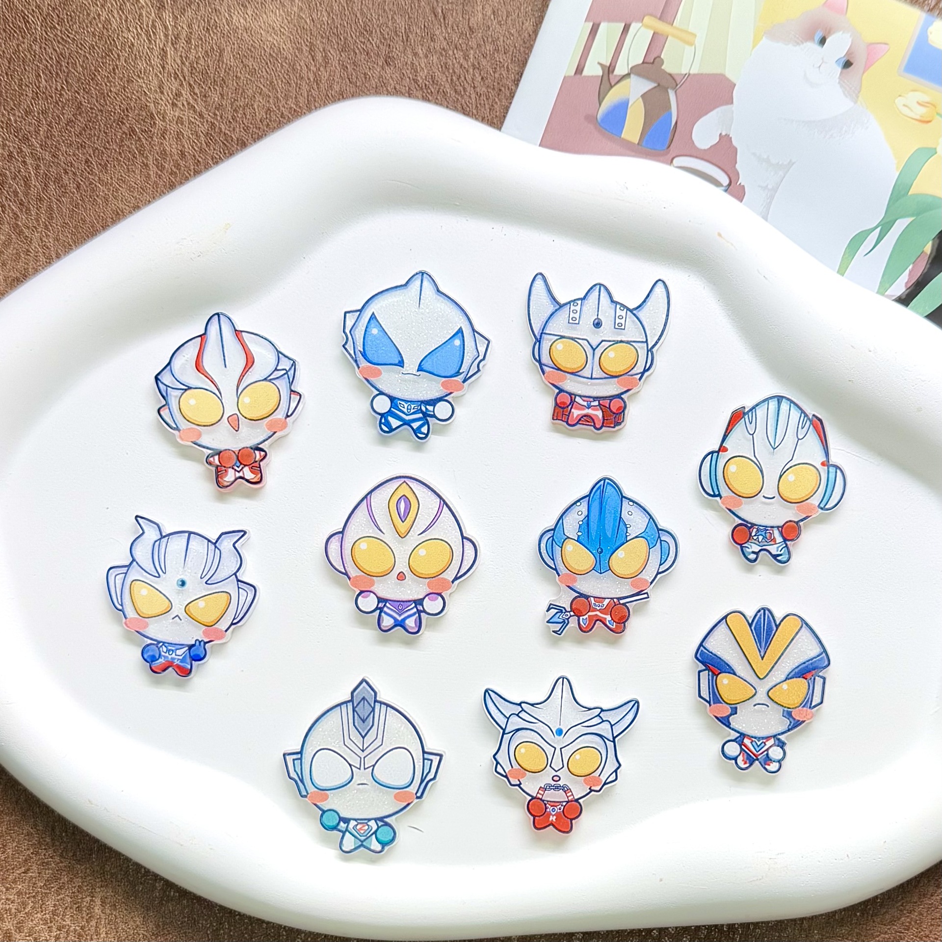 Акриловые милые мультяшные аксессуары Ultraman, DIY брошки, оптовая продажа значков для детей