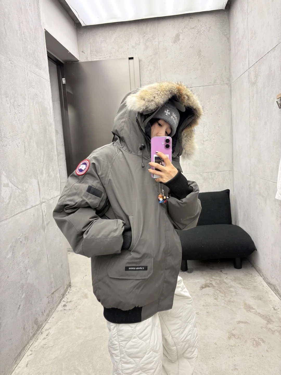 01 Big Goose Pilot Jacket for Men and Women, Winter Version, Three-Proof down Jacket with Fur Collar, Couple's Thickened Outdoor Workwear