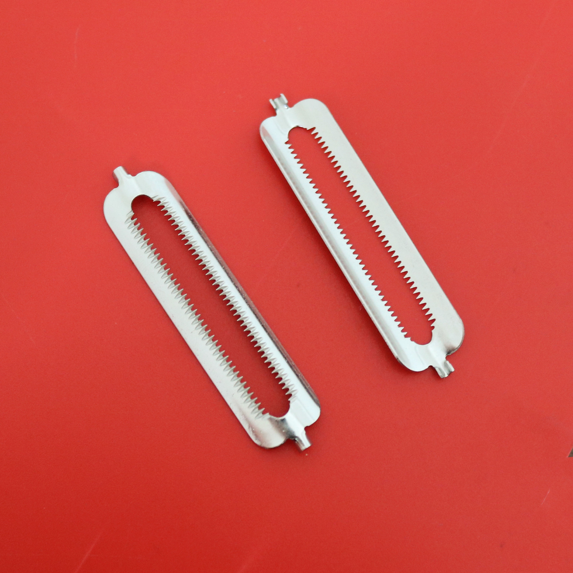 420 Stainless Steel Peeling Blade Serrated Double-Sided Peeling Household Melon Peeler Fruit Peeler Double-Sided Serrated