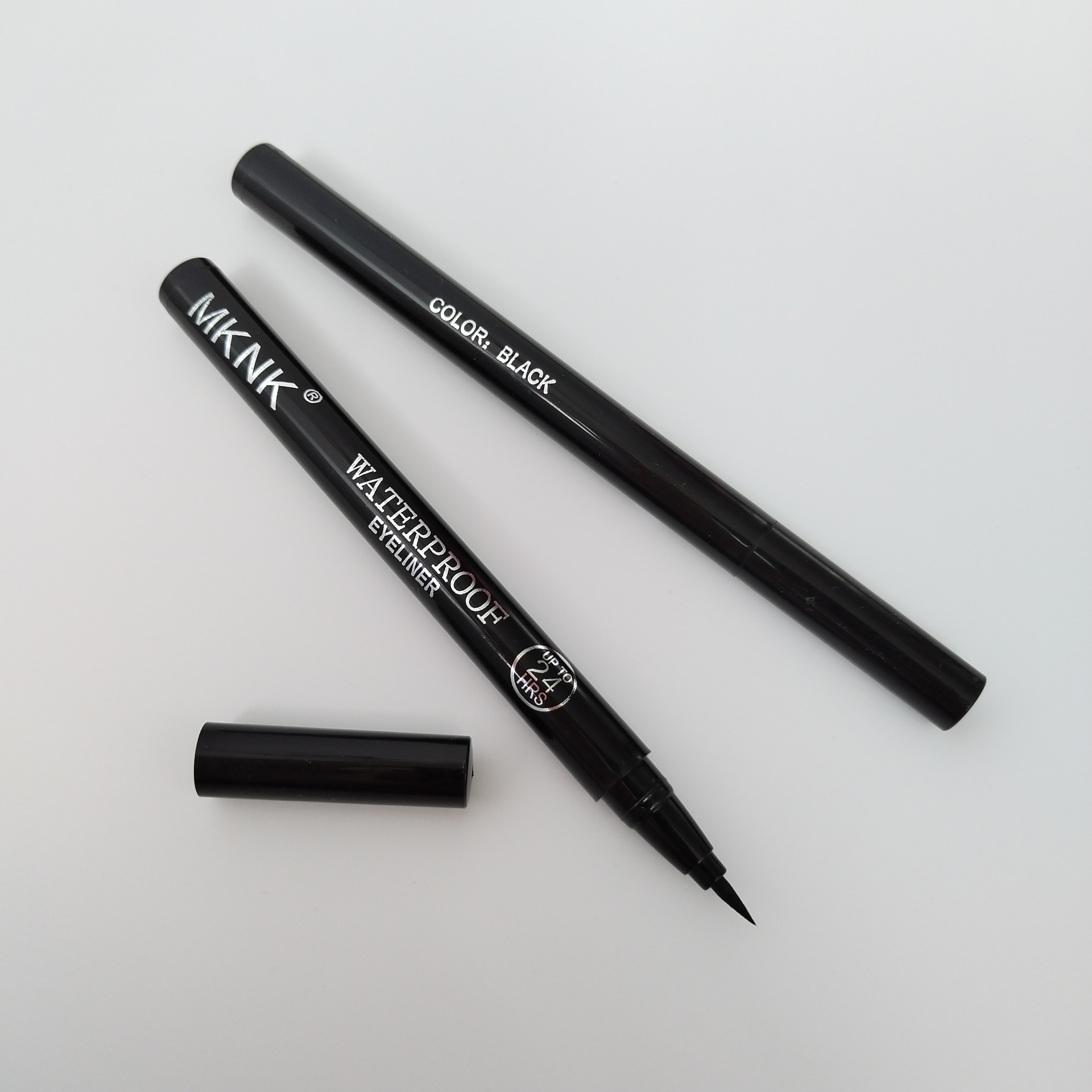 Cross-border Hot Quick-drying Durable Waterproof Sweat-proof No Makeup Anti-blooming Eyeliner Liquid Eyeliner Sponge Head