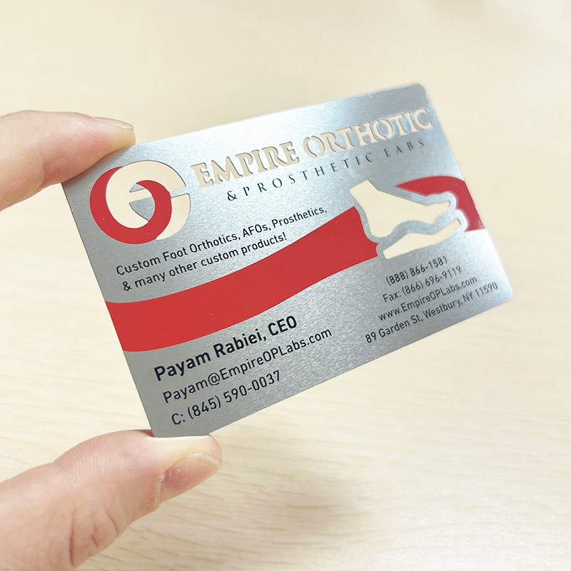 Визитная карточка из нержавеющей стали, персонализированный дизайн, вырезка логотипа, шелкографическая печать и типографика по предпочтениям