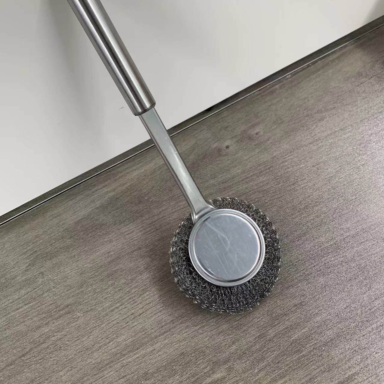 Stainless Steel Wire Ball Pot Brush Artifact Stainless Steel Long Handle Dirty Hand Kitchen Decontamination Pot Brush Bowl Cleaning Ball Brush