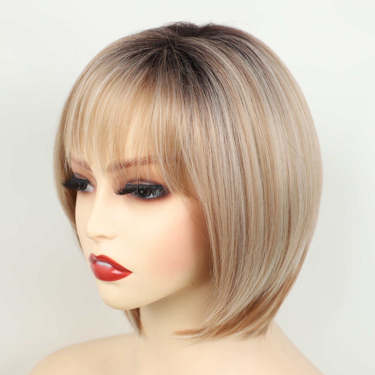 Wig with a New European and American Style, Gradient Brown with Golden Highlights, Layered Bob Short Straight Synthetic Hair Wig