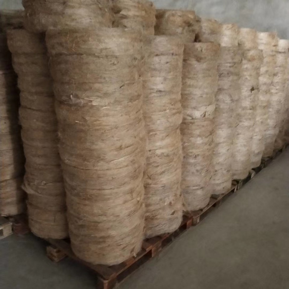 The Manufacturer Supplies Special Hemp Wire for Engineering Pipes, Jute Wire, Oil Hemp Wire, Fiber Hemp Wire for Preventing Air and Water Leaks