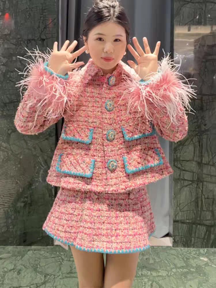 Lafite 2024 Winter New Design Sense Powder Color Chanel Tweed Patchwork Ostrich Hair Jacket