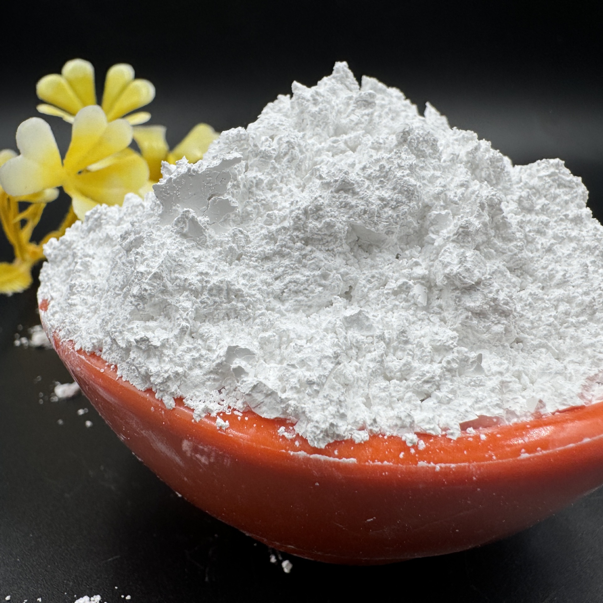 Yatitanium Powder Replaces 20~30% Titanium Dioxide Powder. It Does Not Contain Crystalline Water, Is Dry and Smooth, Has Low Oil Absorption and High Covering Power