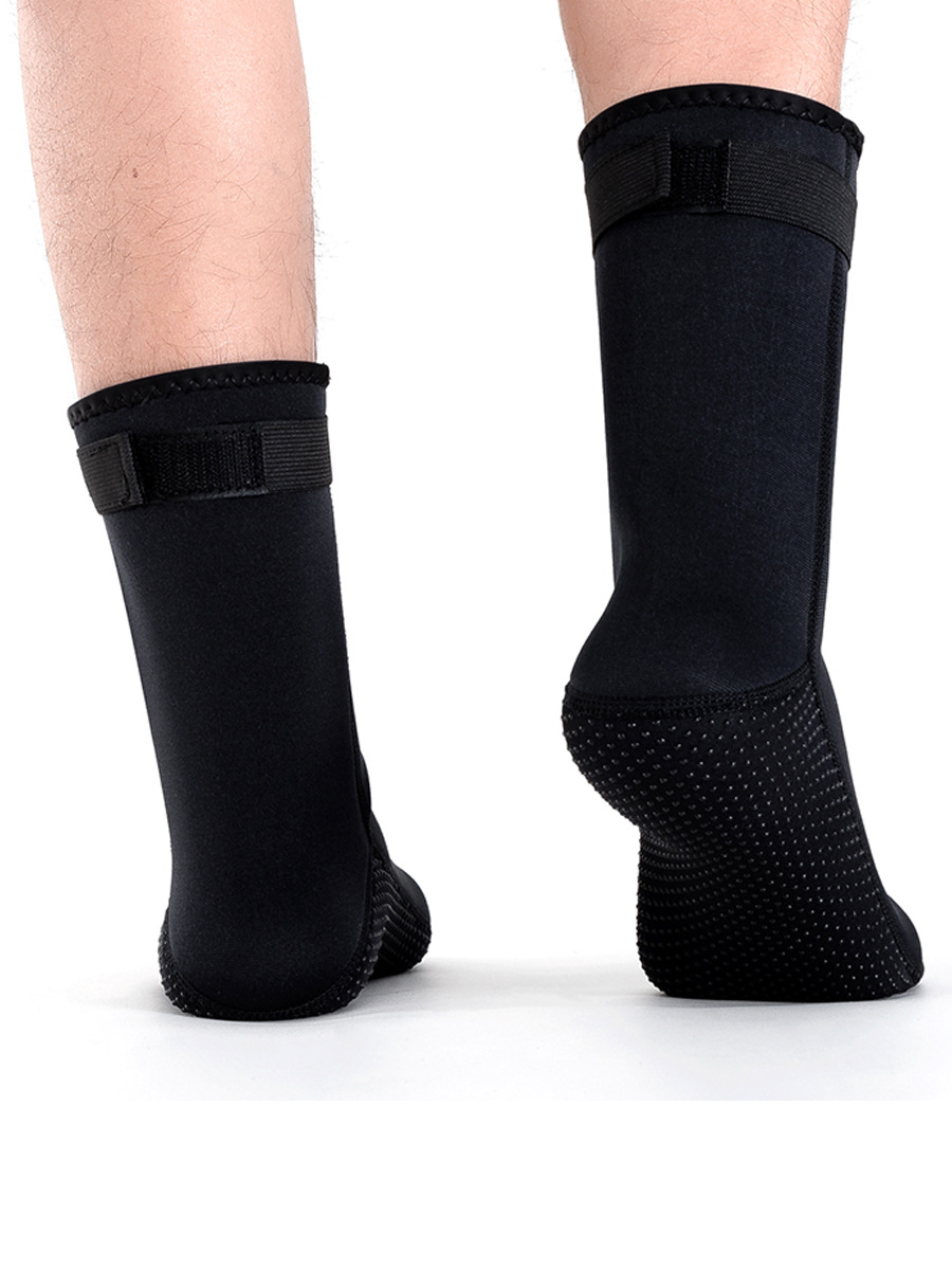 In stock 3/5MM diving socks men's swimming warm deep diving snorkeling socks waterproof material long non-slip wear-resistant beach socks