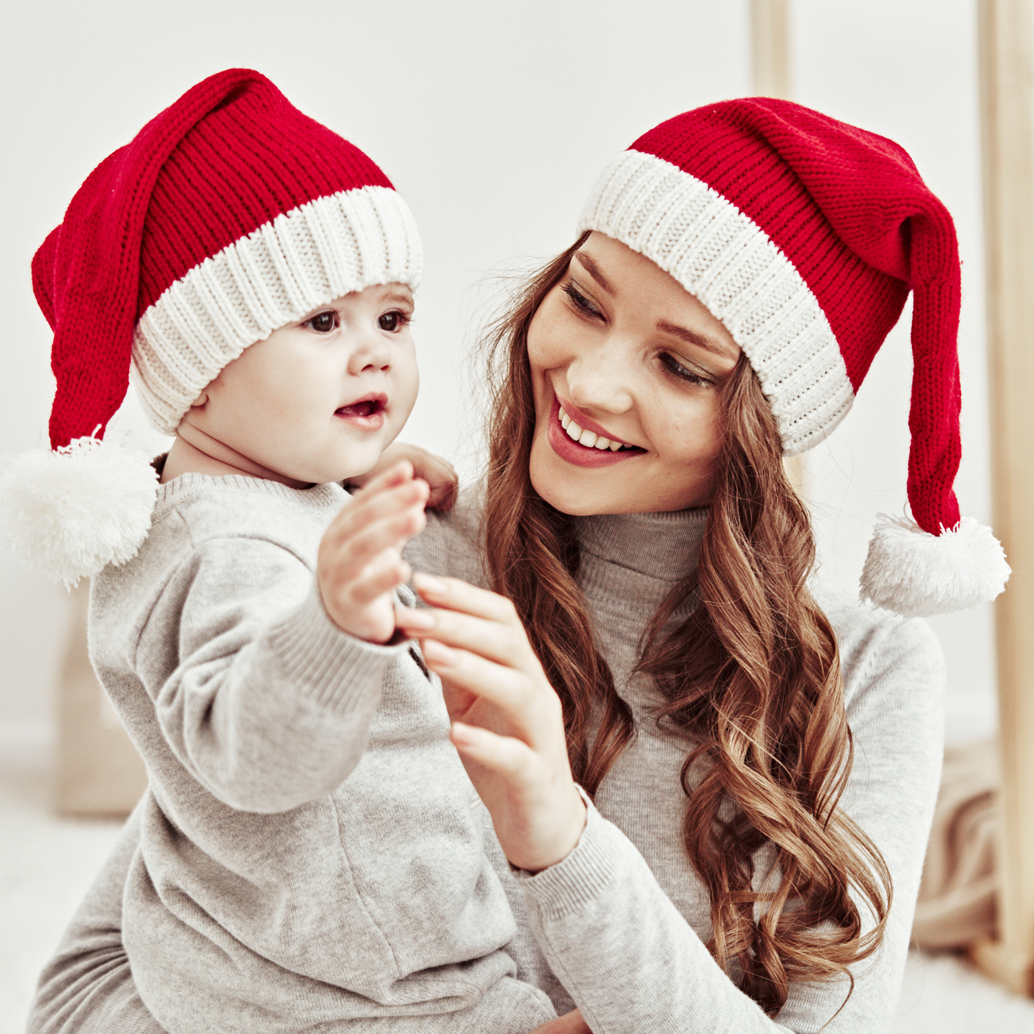 European and American autumn and winter new parent-child wool Christmas hat single ball acrylic baby mother warm knitted hat