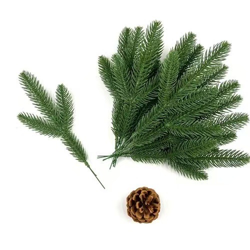 Amazon's Cross-Border Best-Selling Christmas Artificial Three-Pronged Pine Needles DIY Plastic Flowers Christmas Decoration Accessories