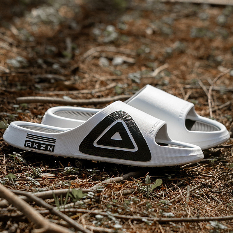 Slippers for Men, Summer Household Wholesale, Non-Slip, Non-Stinky Feet, Indoor Home, New Style Plus Size Sandals and Slippers