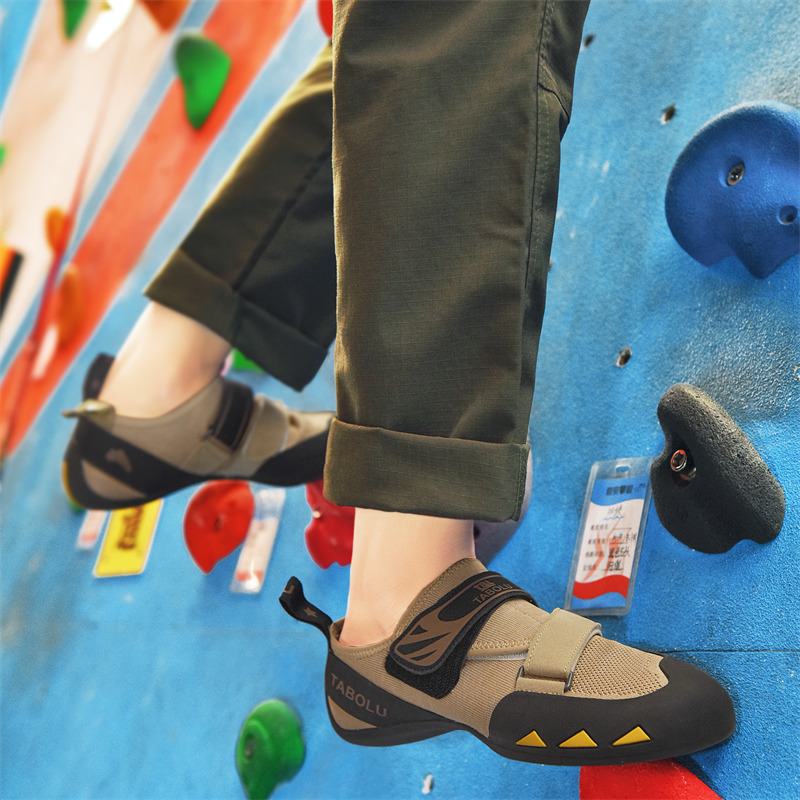 Factory Direct supply climbing shoes male teenagers adult indoor rock-hugging professional entry non-slip beginner training shoes