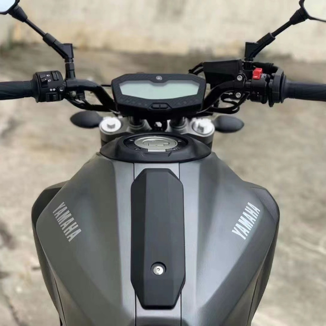 Second-Hand Imported Yamaha Mt07 Four-Cylinder Water-Cooled Street Car Heavy Motorcycle R3 Sports Car Horizon Road Racing Motorcycle