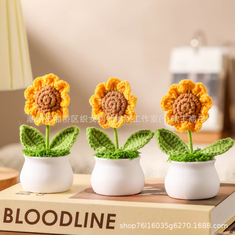 Cross-border finished wool potted forget-me-not puff tree hand-woven small potted plant office ornaments car ornaments gift