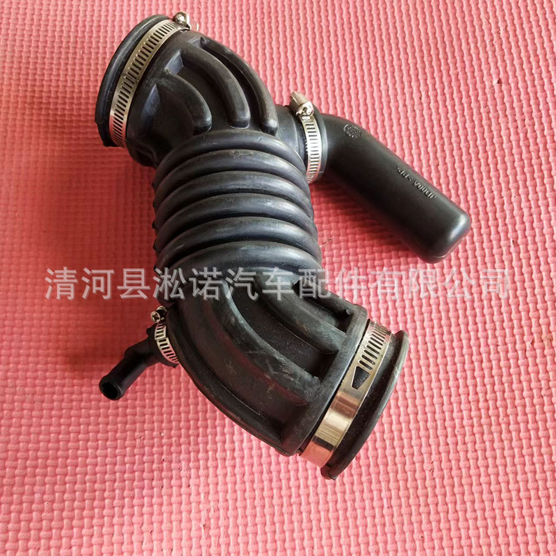 Suitable for Nissan 16576-JD00A Nissan Qashqai 1.6L Air Filter Hose