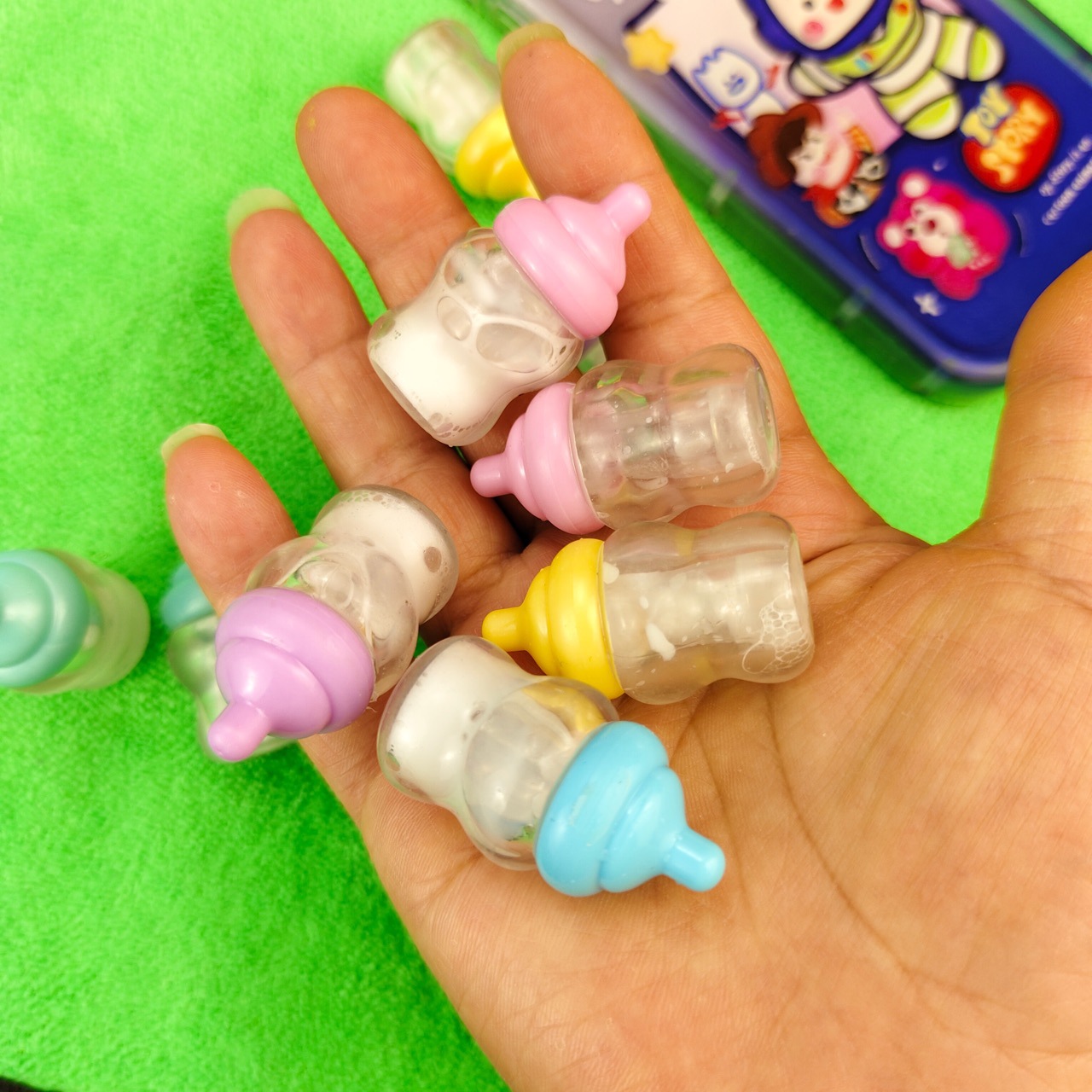 Liquid Bulk Defective Bottle, Cream Glue Mobile Phone Case Accessories, DIY Materials, Play House Toys, Flowing Liquid