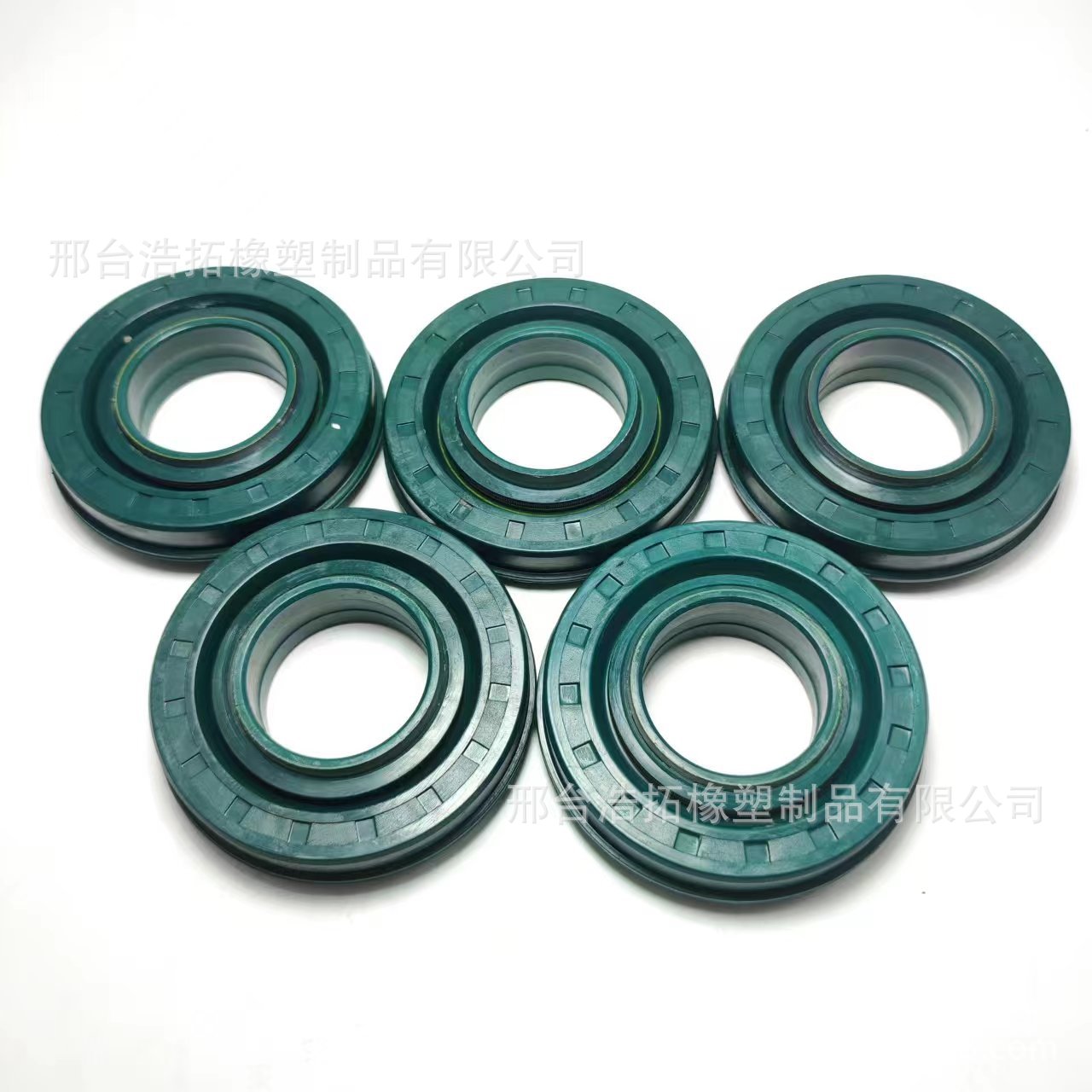 Applicable jiubaotian 588/888/988 harvester accessories 58713-16440 guide wheel oil seal BQ2713E