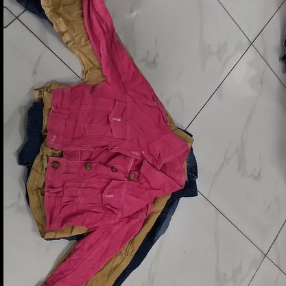 Second-Hand Clothes, Old Export, Africa, Southeast Asia, Live Supply, Denim Jacket, Classic, Fashionable and Durable