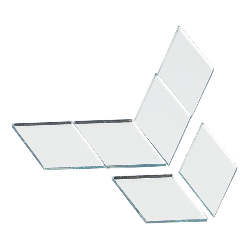 Manufacturer Cuts 1-5mm Thick Special-Shaped Glass Lenses to Process Cosmetic Lenses and Cut Small Mirrors for Crafts