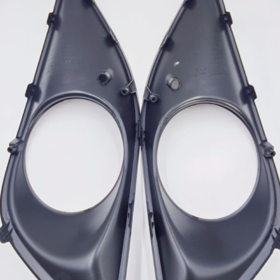 Suitable for Hyundai Veloster Fog Light Frame Front Bumper Fog Lamp Cover 865232V500 865242V500 Veloster