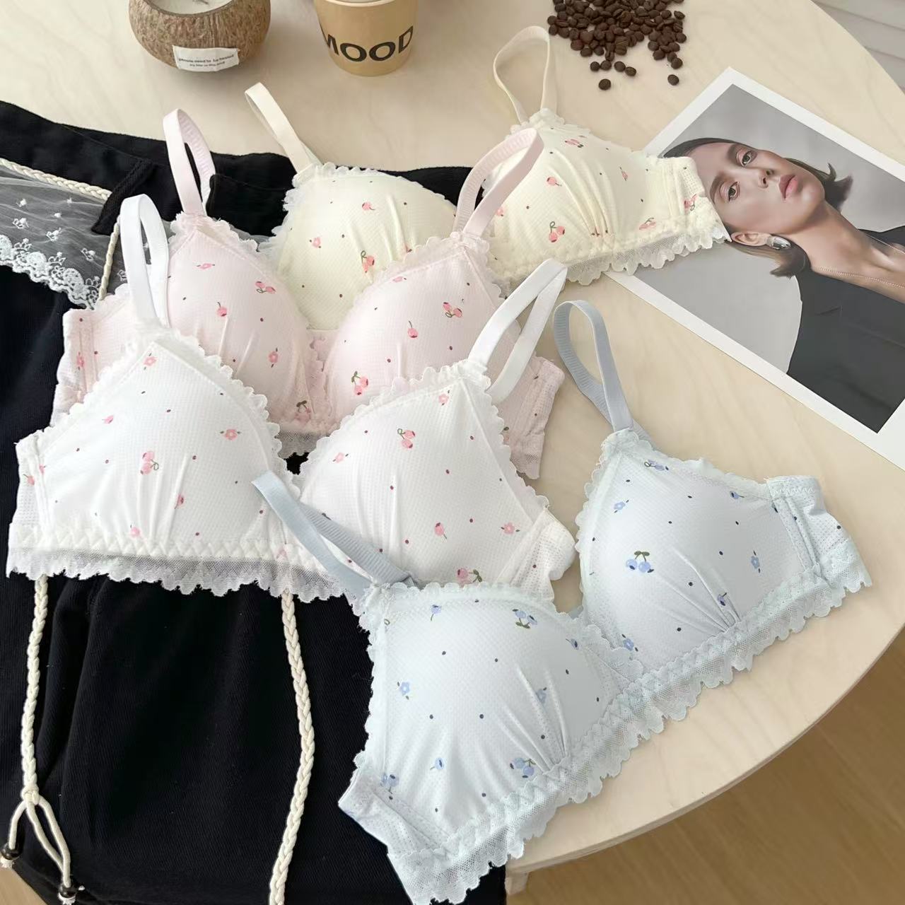 Бюстгальтер с кружевом и вишенками, тонкий, анти-обвисание, дышащий и комфортный, без проволоки