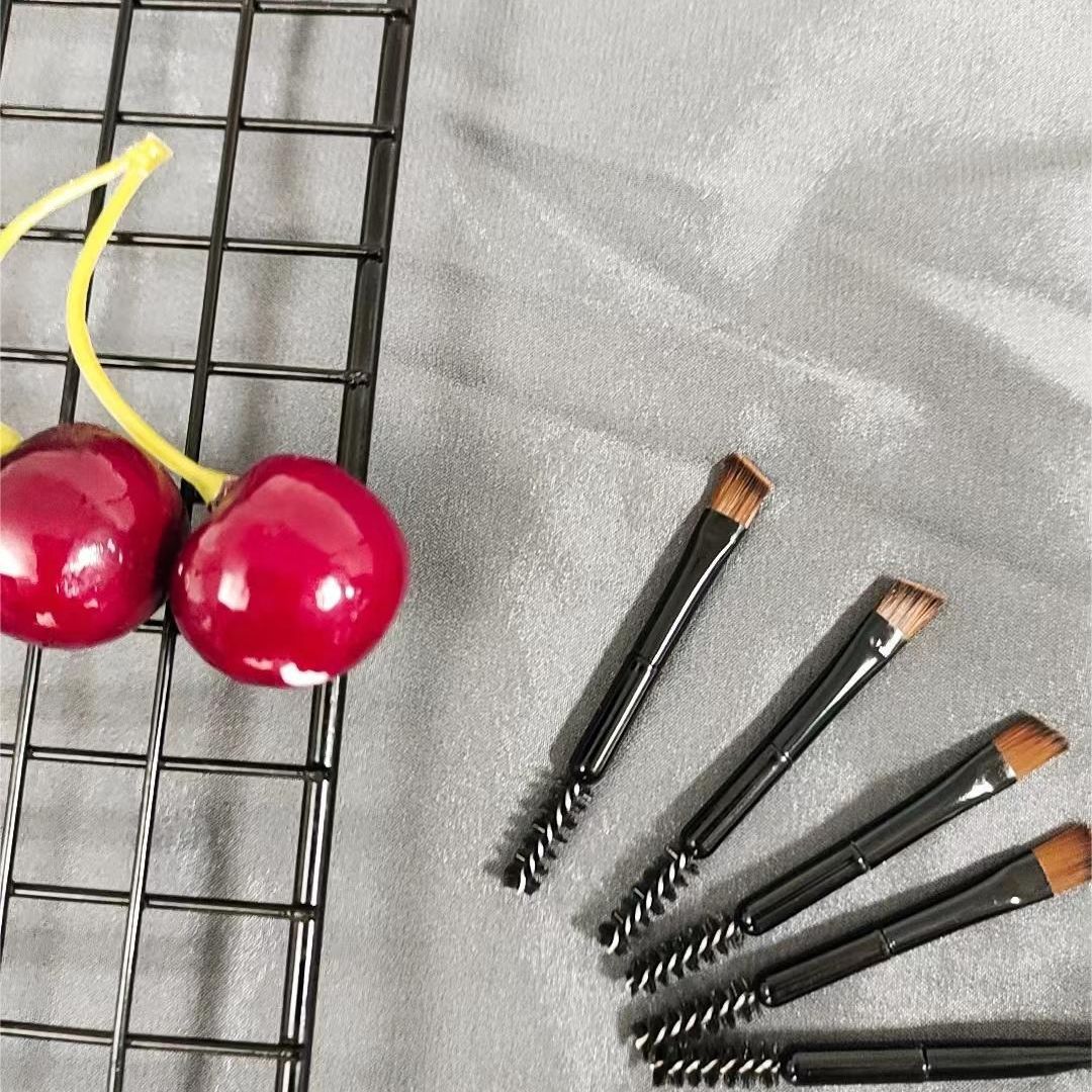 Disposable spiral eyelash brush black aluminum tube oblique brush makeup brush double-headed eyebrow brush eyelash brush oblique eyebrow brush