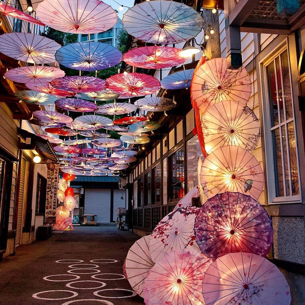 Indoor and Outdoor Umbrella Light Ancient Style Oil Paper Umbrella Hotel Decorative Umbrella Ceiling Chinese Style Classical Ancient Chinese Clothing Umbrella Props