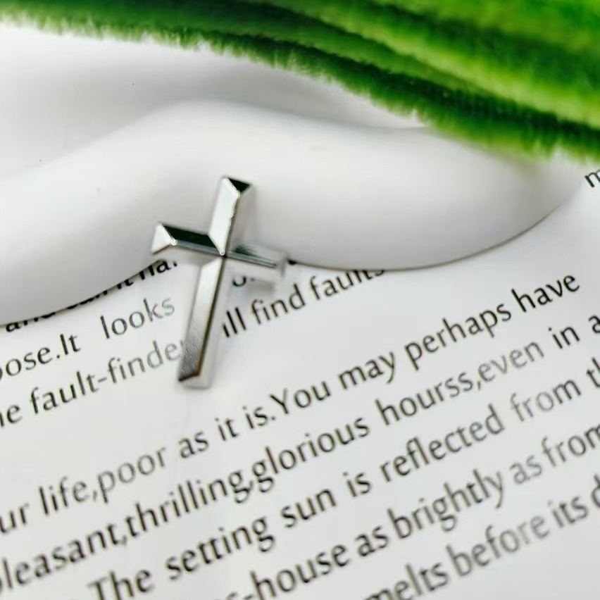 Cross Glossy Alloy Jewelry Brooch Badge Dly Clothing Bag Fashion Personalized Badge Accessories Pin