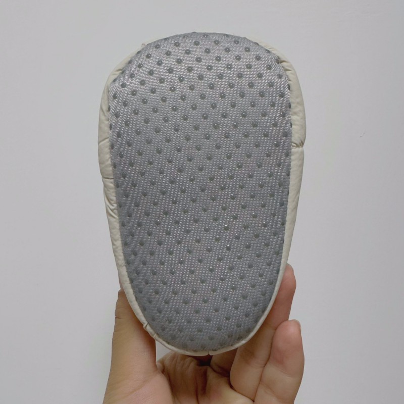 Baby Cotton shoes winter soft bottom baby shoes socks warm thickened fleece-lined newborn shoes anti-drop 0-1 years old 12 months old