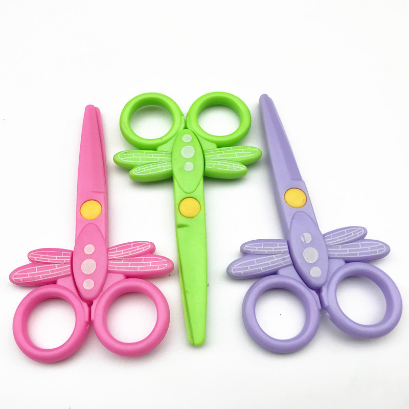 Children's fruit knife chopping board kindergarten early education plastic knife melon and fruit knife not easy to hurt hand cutting vegetables fruit and vegetable knife parent-child