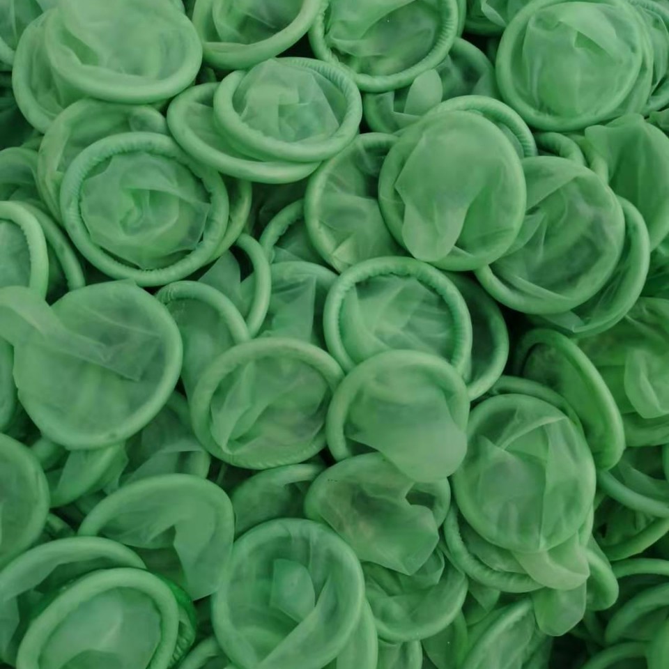 Big Red Dry Naked Set Bulk Set Semi-finished Fishing Gear Condom Foreign Trade Gifts Fun Family Planning Adult Supplies