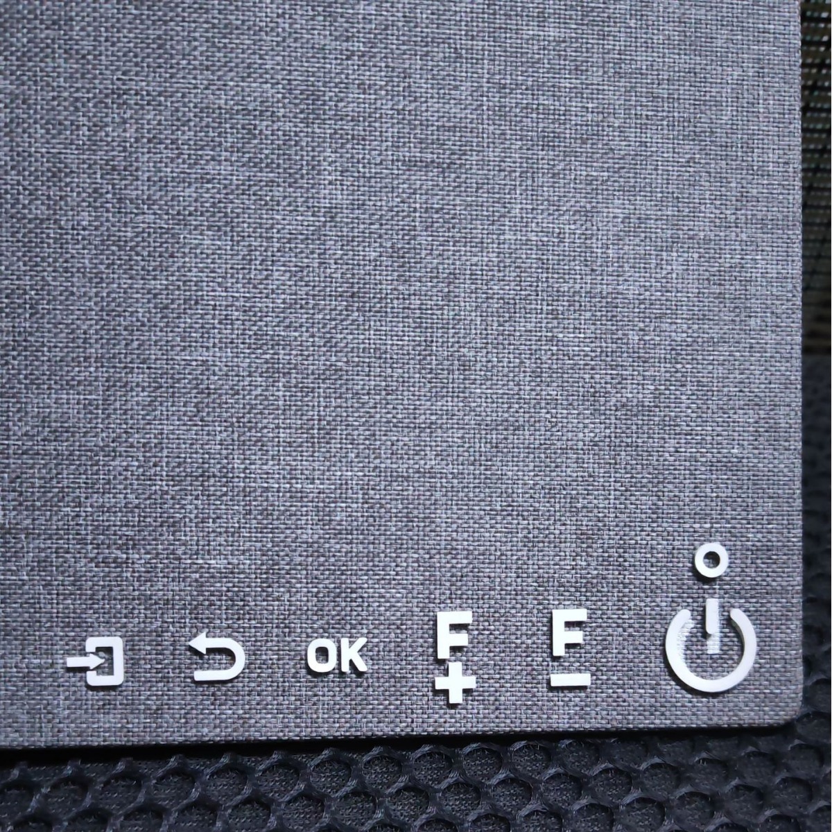 Projector Cover Processing Silicone Logo Wrapping Processing Wrapping Processing Factory