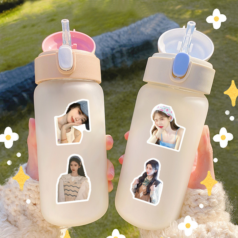 Hundreds of Celebrity Support Peripheral Stickers, Safe and Non-Toxic Handbook Materials, DIY Mobile Phone Cases, Stationery and Notebook Decorations