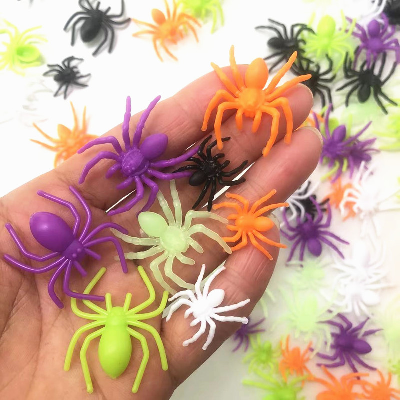 Simulation small spider plastic cartoon small toy fake spider 2.2-3.5cm Halloween color small spider