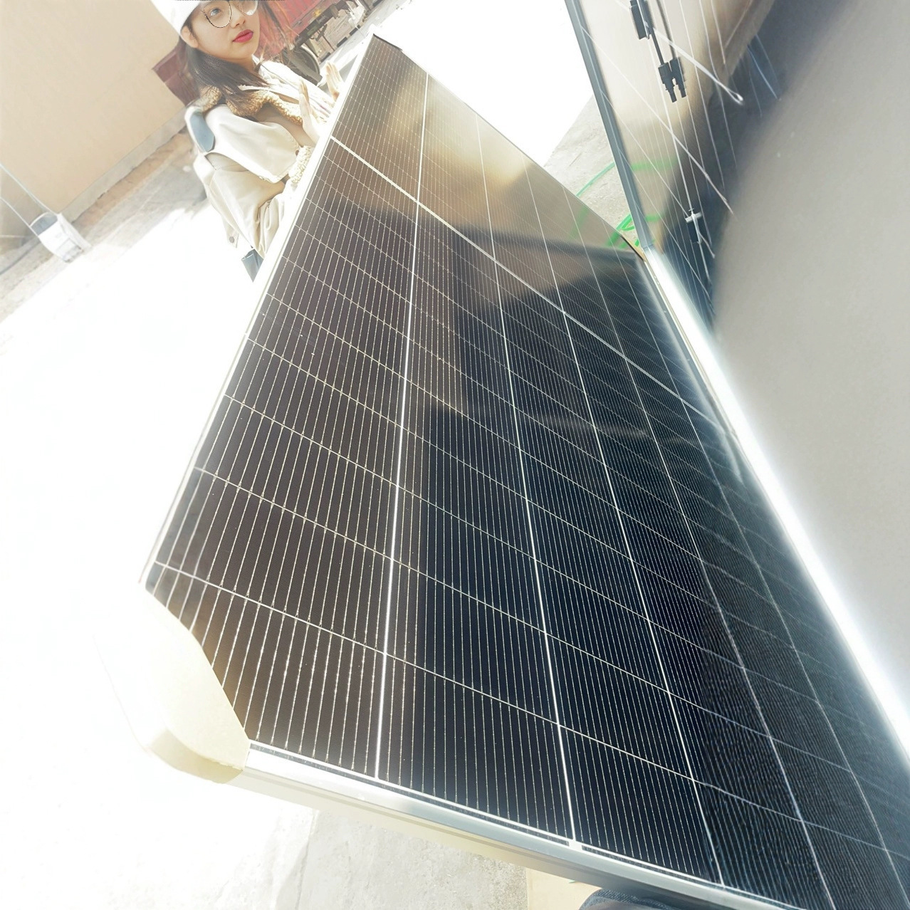 Sell Trina solar panels 710w high-power double-sided photovoltaic panels N-type roof power generation panels