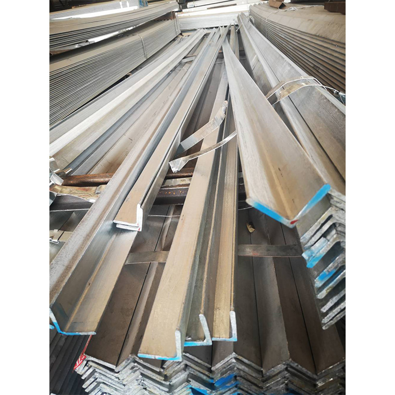 Manufacturer Q235B Galvanized Angle Steel National Standard Hot-Dip Galvanized Angle Steel Curtain Wall Decoration 50*50 Punched Angle Iron